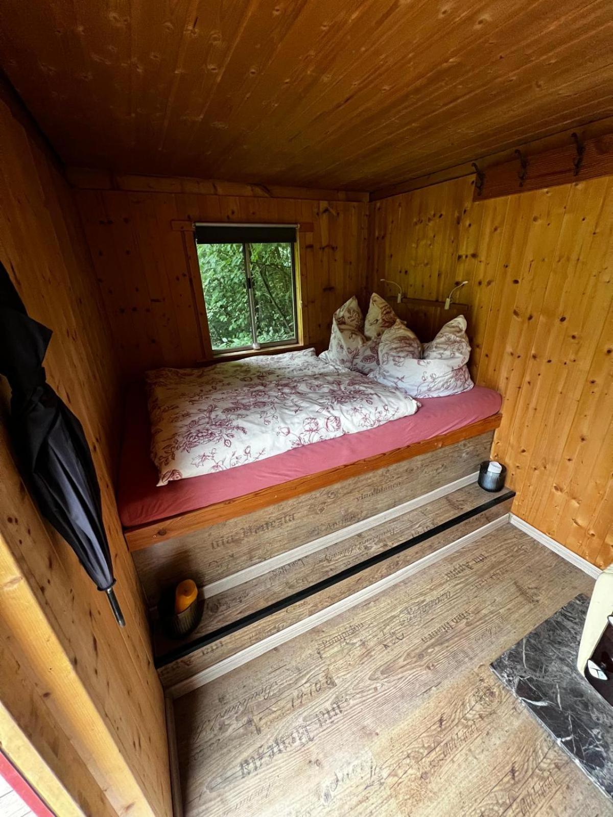 Gemuedlicher Bauwagen Rueckzugsort In Der Campingplatz *